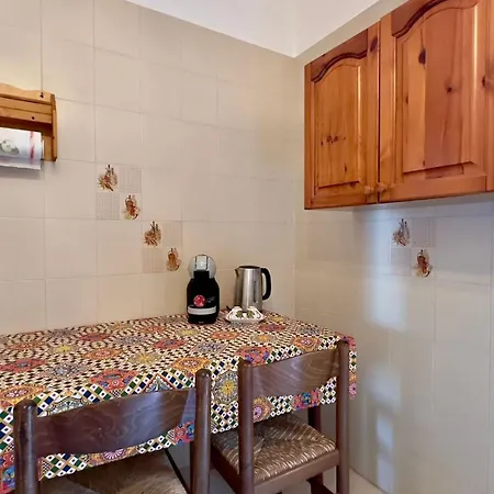 Jolinda Guest House, Accogliente Con 2 Da Letto, Vista Mare, Vicino Al Centro Di Con Piscina Fuori Terra Cefalú
