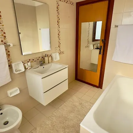 Apartamento Jolinda Guest House, Accogliente Con 2 Da Letto, Vista Mare, Vicino Al Centro Di Con Piscina Fuori Terra Cefalú